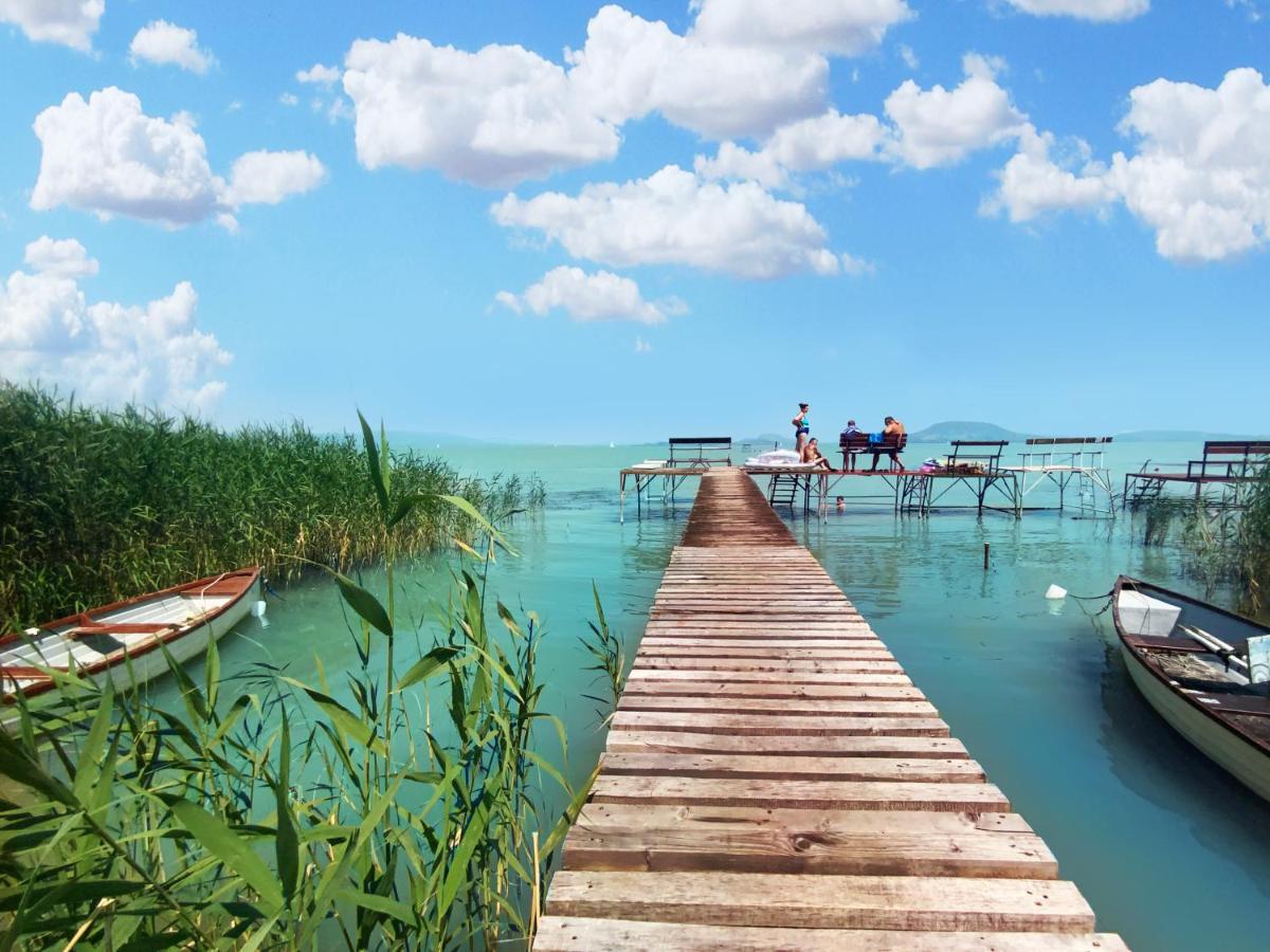 Topart Apartman I Balatonfenyves Buitenkant foto
