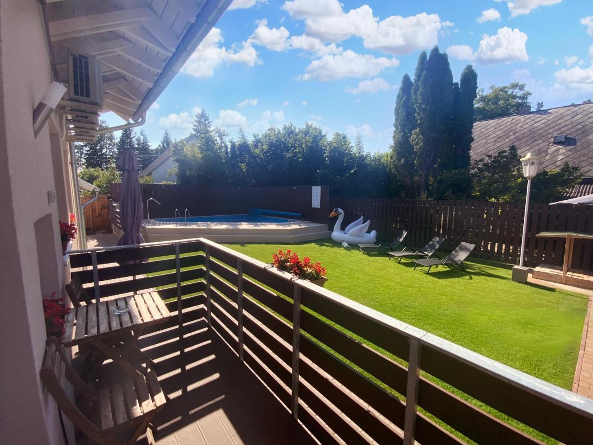 Topart Apartman I Balatonfenyves Buitenkant foto