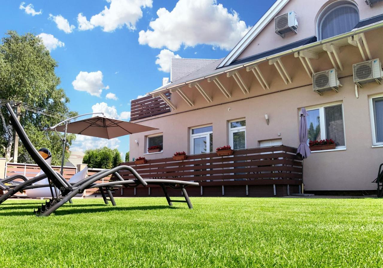 Topart Apartman I Balatonfenyves Buitenkant foto