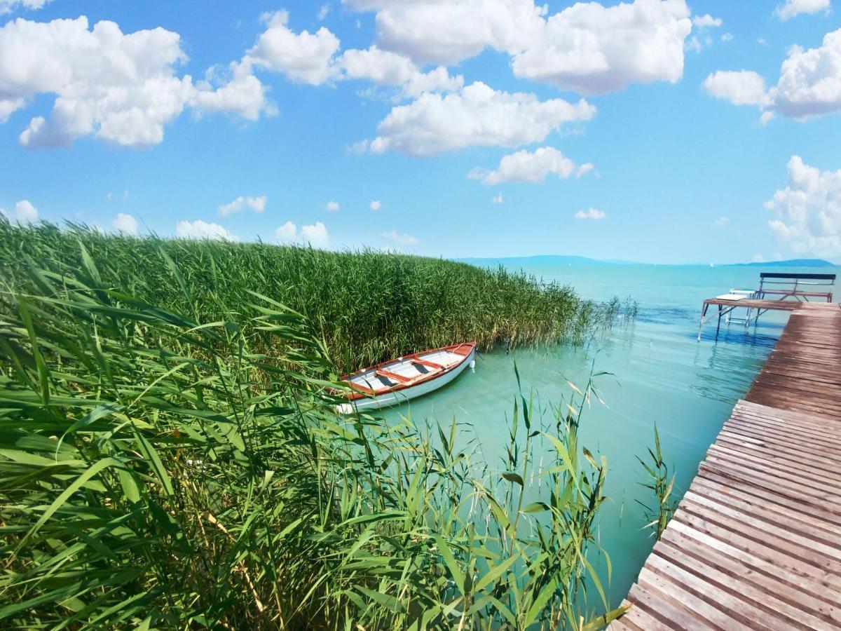 Topart Apartman I Balatonfenyves Buitenkant foto
