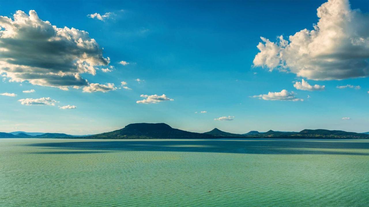 Topart Apartman I Balatonfenyves Buitenkant foto